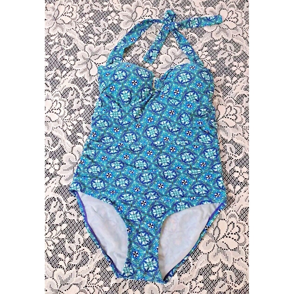 Love Your Assets by Sara‎ Blakely Swimsuit Size L Spandex One Piece Ruched Sides